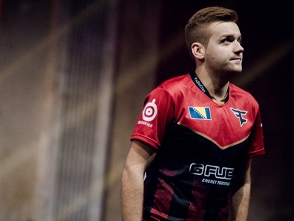 Homme被任命为 Hanwha Life Esports 的主教练；