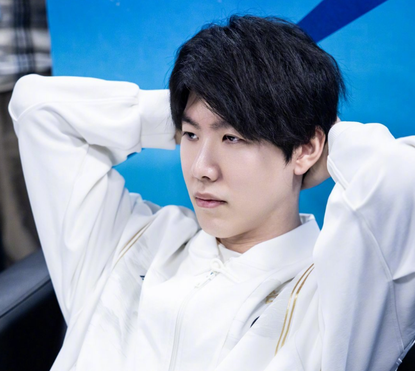 EDG官宣：与AD选手Hope友好解约