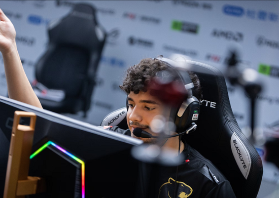 FPX官方：上调二队教练Juicy至一队当任主教练